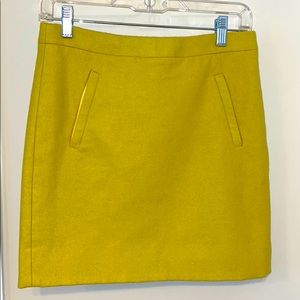 J. Crew pencil skirt 💛💚
